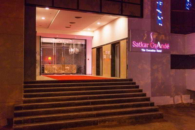 Hotel Satkar Grande Thane Luaran gambar